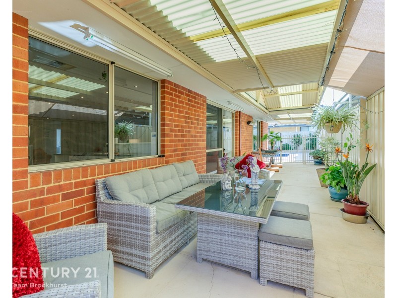 2 Gullima Court, Huntingdale WA 6110