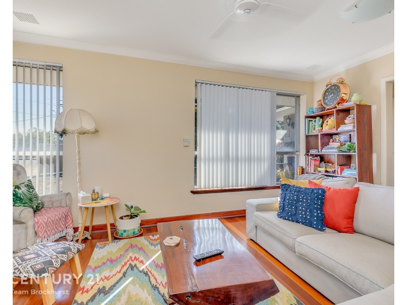 2 Barber Place, Riverton WA 6148