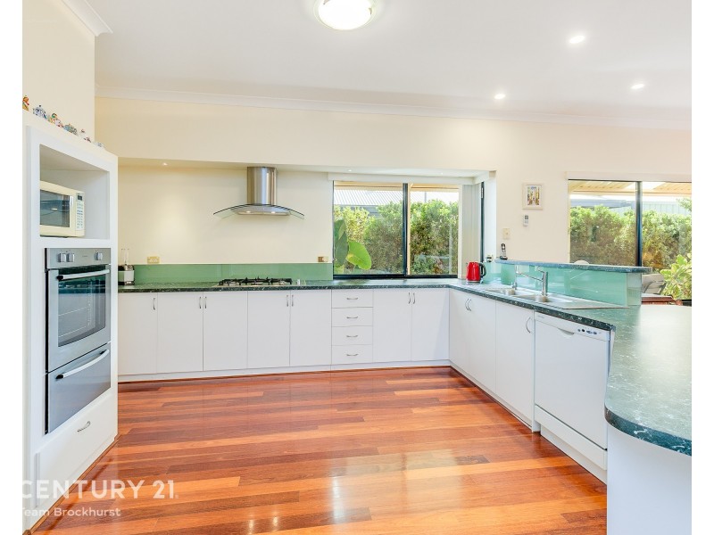 40 Winter Drive, Thornlie WA 6108