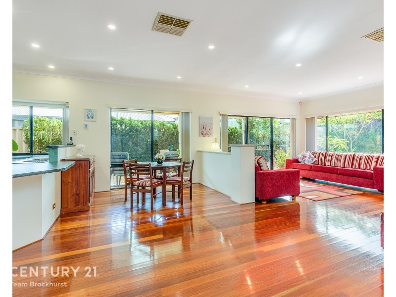 40 Winter Drive, Thornlie WA 6108