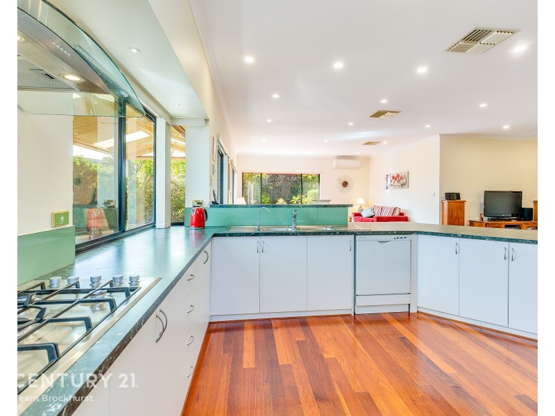 40 Winter Drive, Thornlie WA 6108