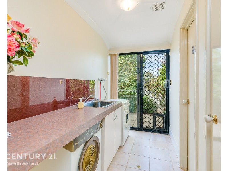 40 Winter Drive, Thornlie WA 6108
