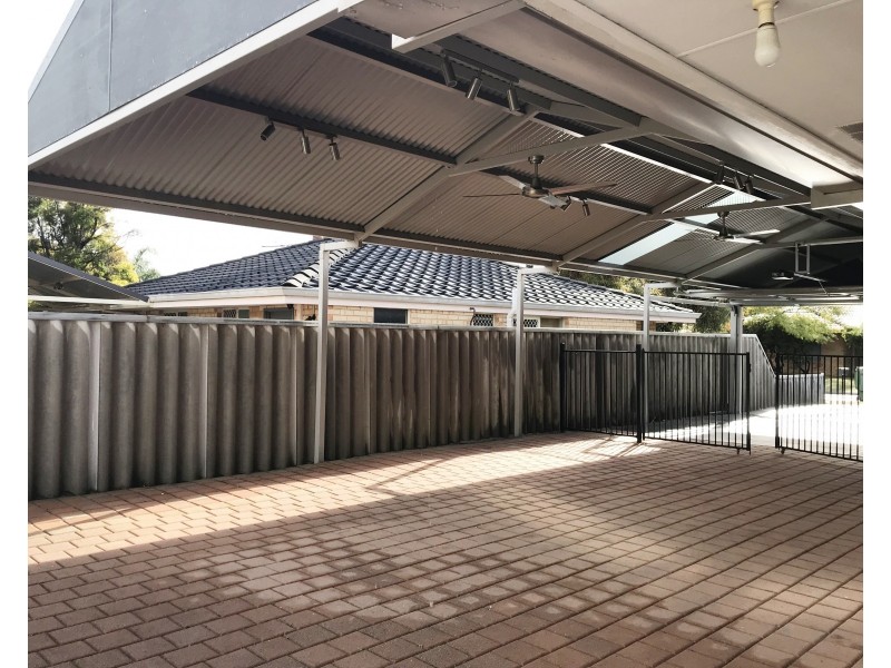 16 Kinghorn Place, Redcliffe WA 6104