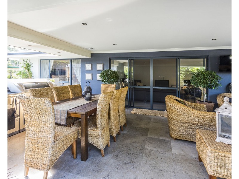 36 Redtingle Road, Camillo WA 6111