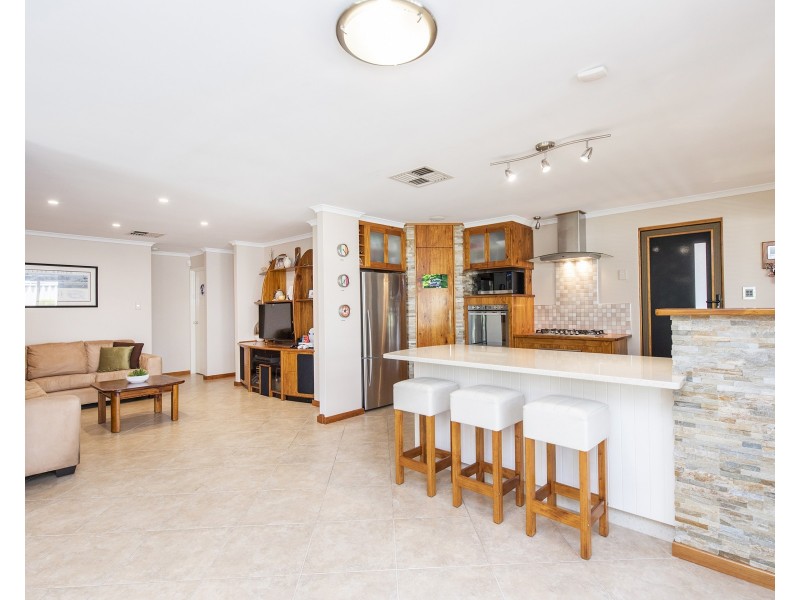 23 Hambly Crescent, Canning Vale WA 6155