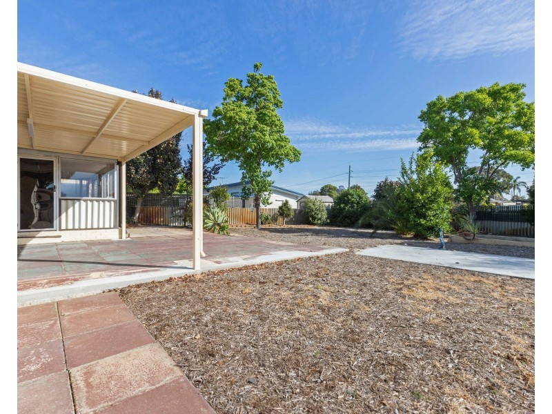 5 Wilsley Street, Gosnells WA 6110
