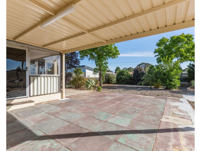 5 Wilsley Street, Gosnells WA 6110