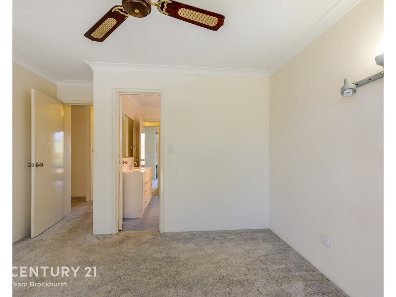 29 Lakesend Road, Thornlie WA 6108