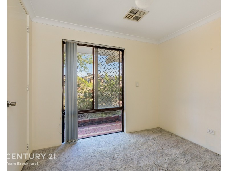 29 Lakesend Road, Thornlie WA 6108