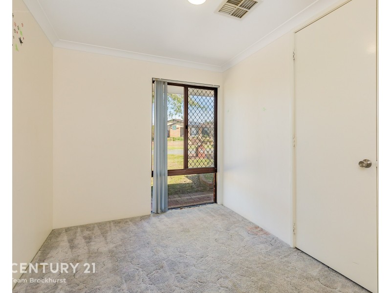 29 Lakesend Road, Thornlie WA 6108