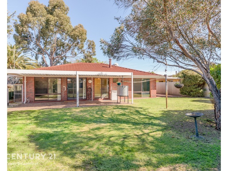 29 Lakesend Road, Thornlie WA 6108