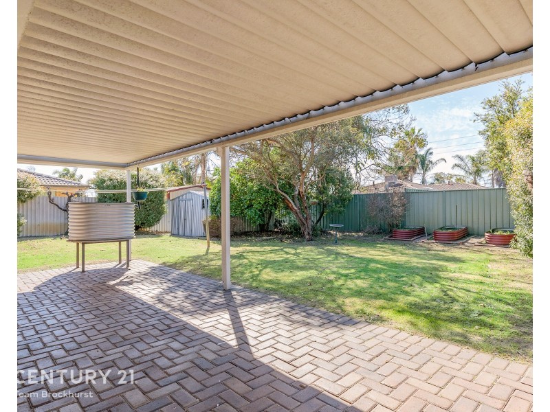 29 Lakesend Road, Thornlie WA 6108