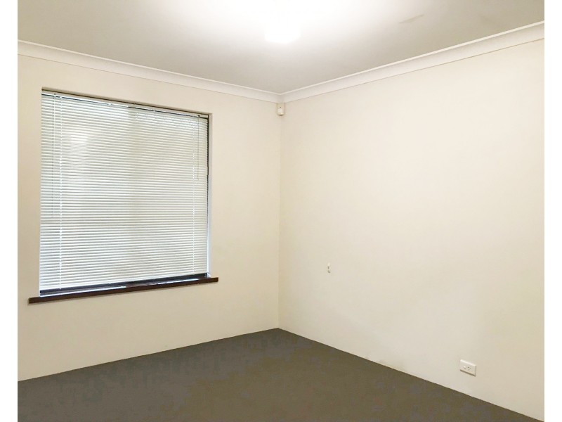 2 Ambassador Court, Thornlie WA 6108