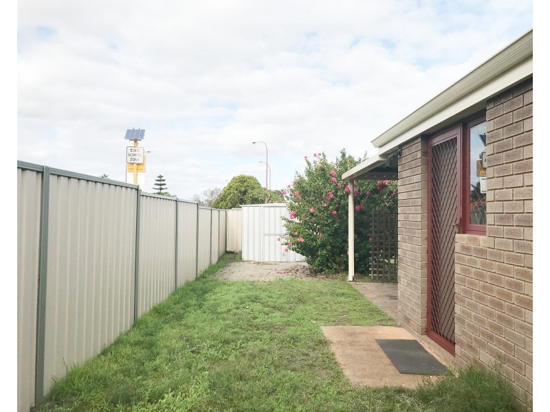 2 Ambassador Court, Thornlie WA 6108