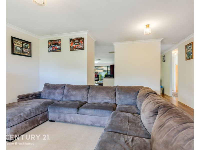 16 Gardenia Street, Thornlie WA 6108