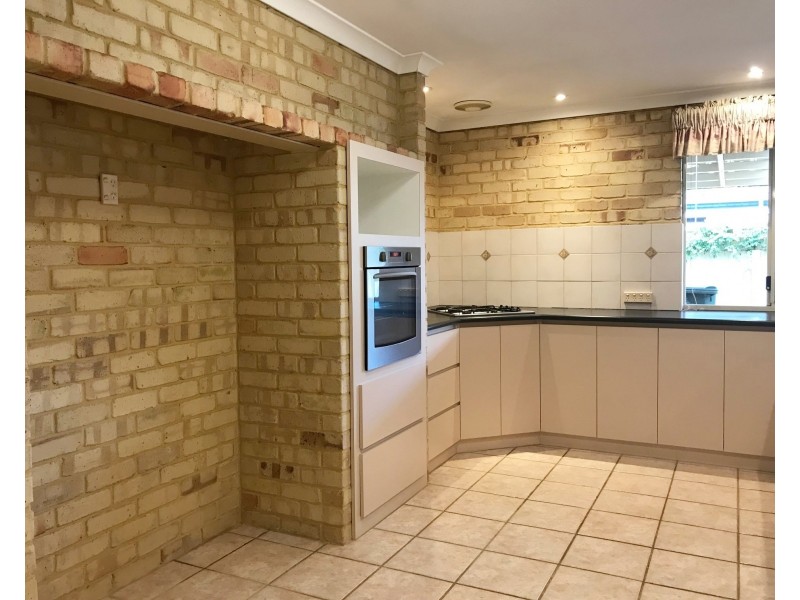 14 St Michaels Green, Canning Vale WA 6155