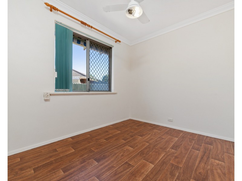 16 Orberry Place, Thornlie WA 6108