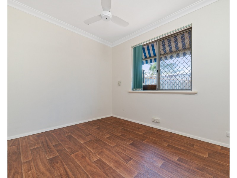 16 Orberry Place, Thornlie WA 6108
