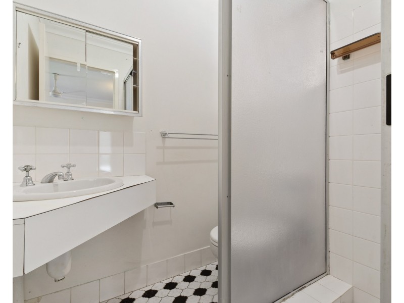16 Orberry Place, Thornlie WA 6108