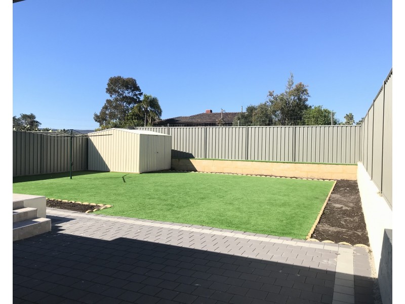 6 Elkington Pass, Huntingdale WA 6110
