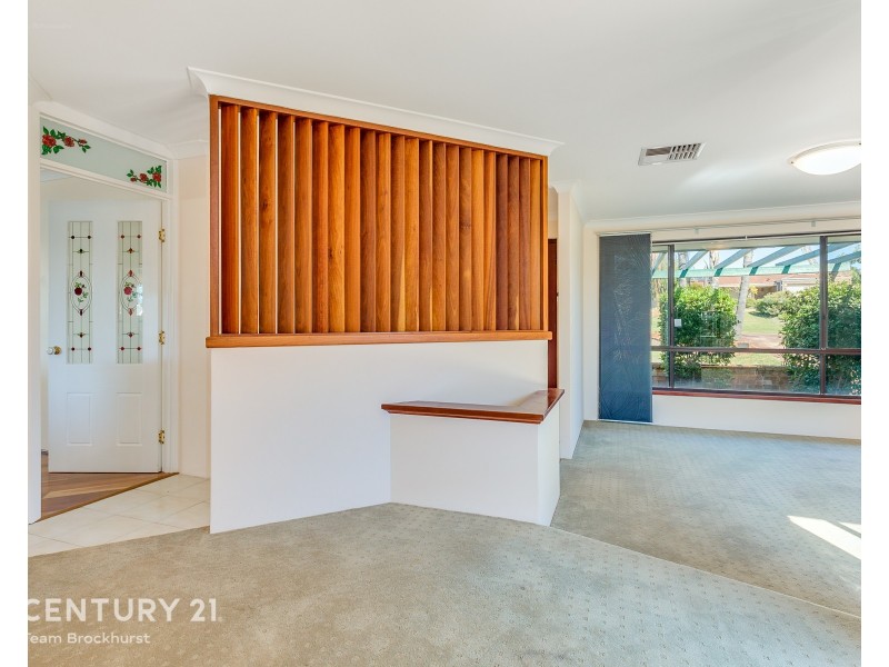 24 Bottlebrush Drive, Thornlie WA 6108