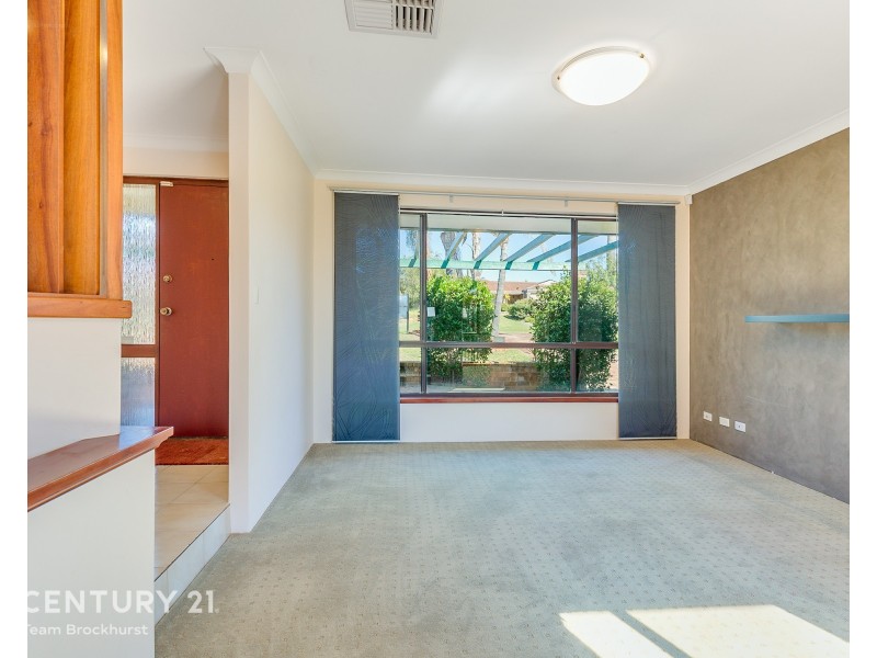 24 Bottlebrush Drive, Thornlie WA 6108