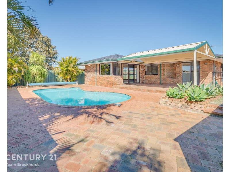 24 Bottlebrush Drive, Thornlie WA 6108