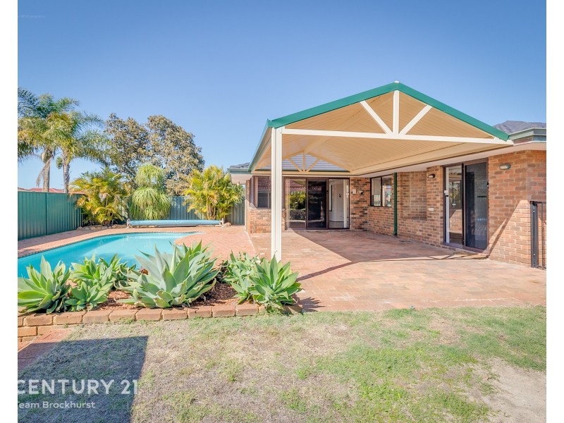 24 Bottlebrush Drive, Thornlie WA 6108