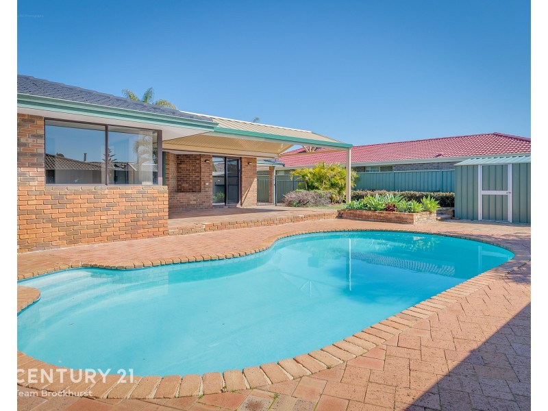 24 Bottlebrush Drive, Thornlie WA 6108