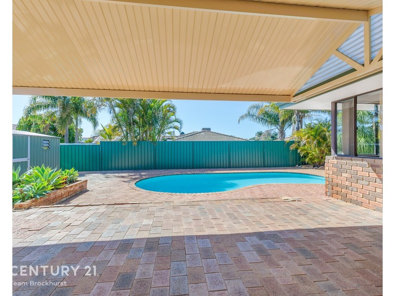 24 Bottlebrush Drive, Thornlie WA 6108