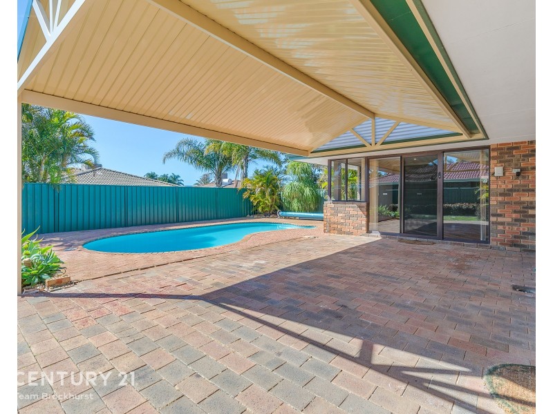24 Bottlebrush Drive, Thornlie WA 6108