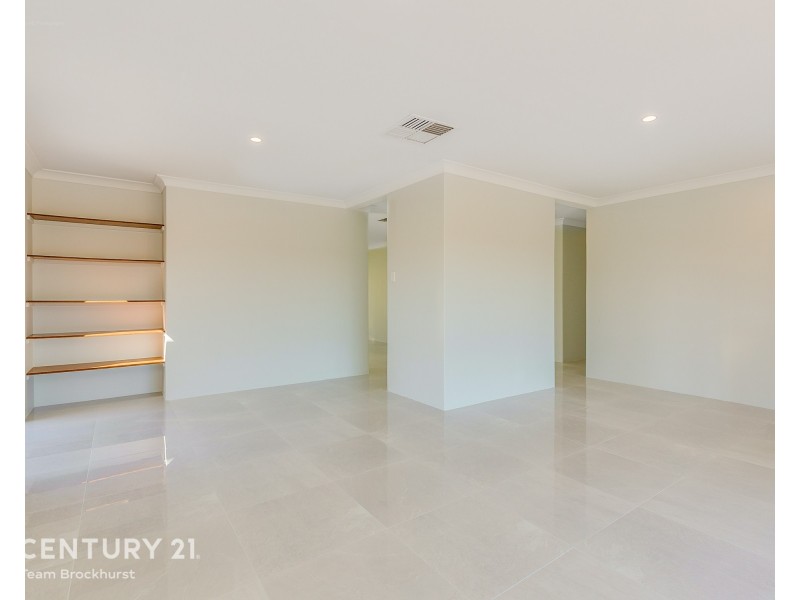 10 Explorer Drive, Thornlie WA 6108