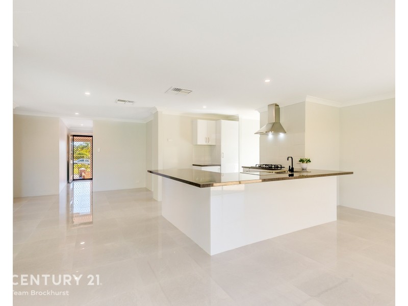 10 Explorer Drive, Thornlie WA 6108