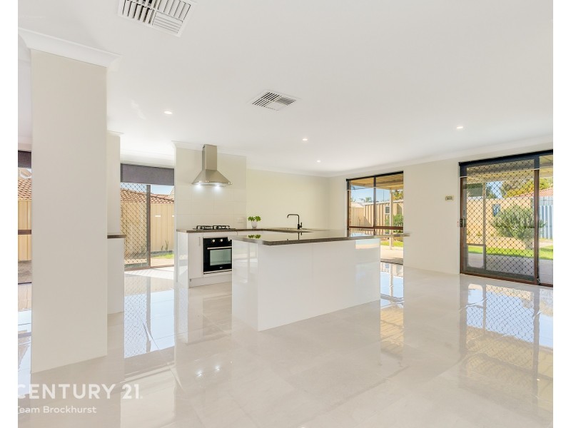 10 Explorer Drive, Thornlie WA 6108