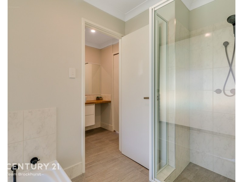 10 Explorer Drive, Thornlie WA 6108