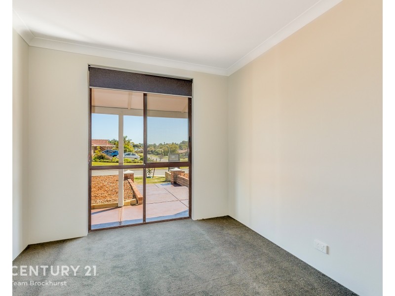 10 Explorer Drive, Thornlie WA 6108