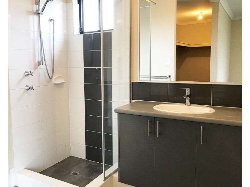 9 Barnard Grove, Byford WA 6122