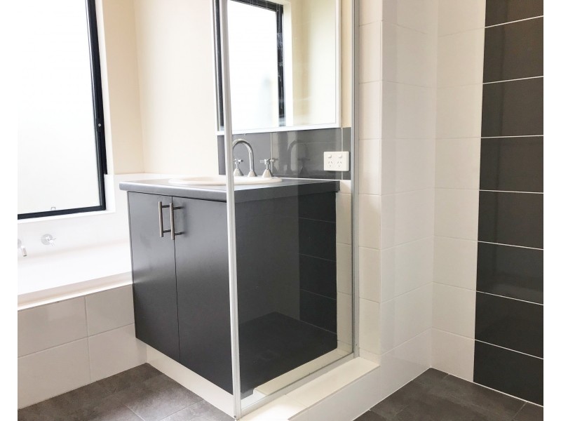 9 Barnard Grove, Byford WA 6122