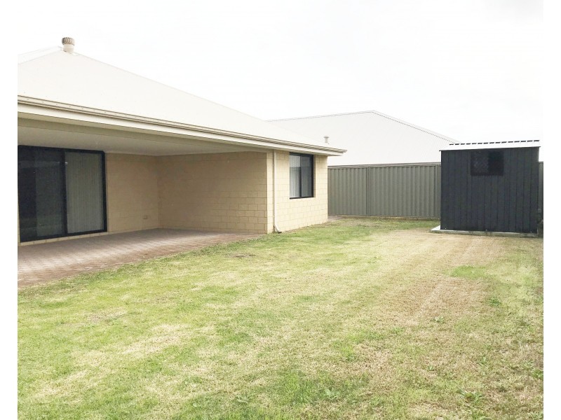 9 Barnard Grove, Byford WA 6122