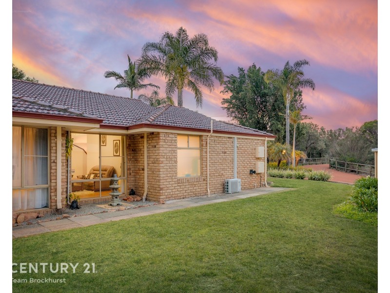 8 Melaleuca Court, Canning Vale WA 6155