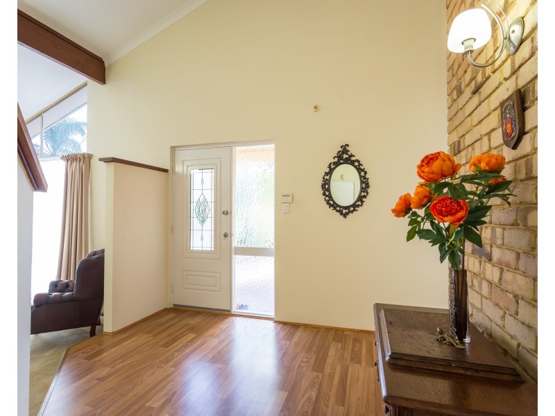 8 Melaleuca Court, Canning Vale WA 6155