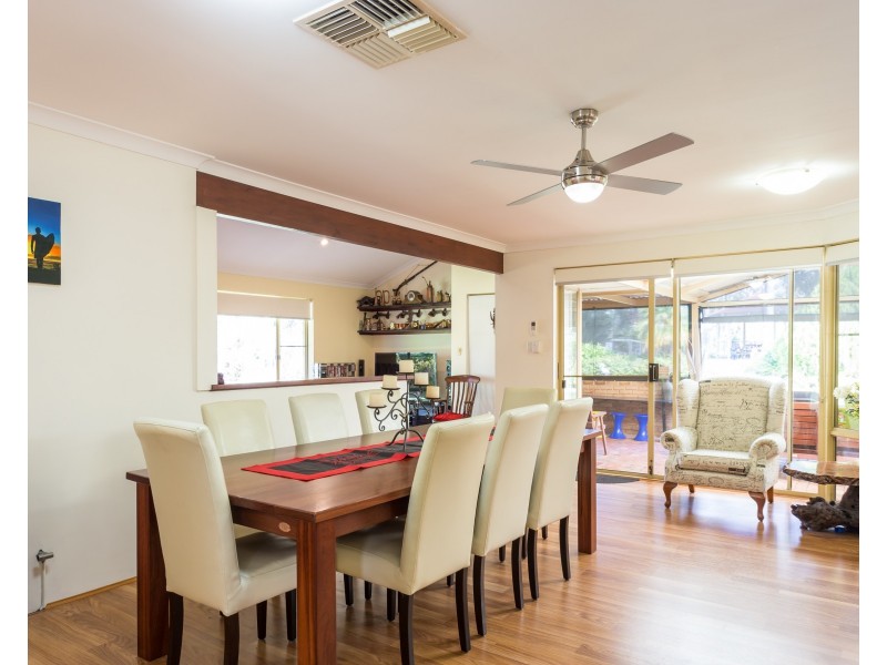 8 Melaleuca Court, Canning Vale WA 6155