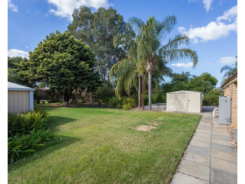 8 Melaleuca Court, Canning Vale WA 6155