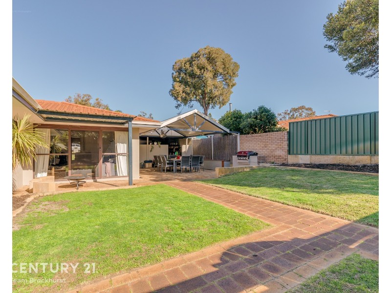 90 Regency Drive, Thornlie WA 6108