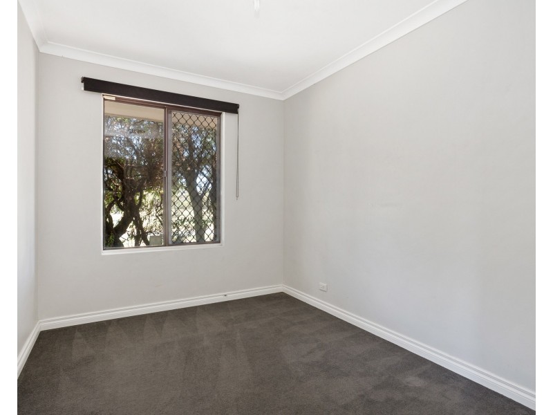 4 Chandilla Street, Gosnells WA 6110