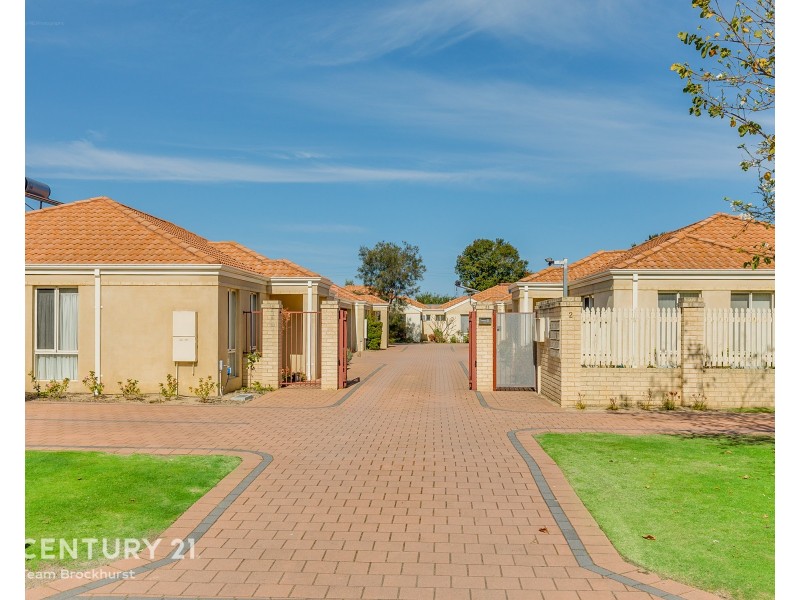 6/2 Hobby Retreat, Queens Park WA 6107