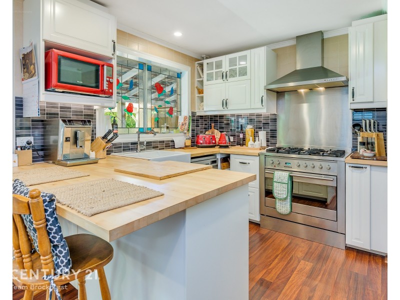 30 Salix Way, Forrestfield WA 6058