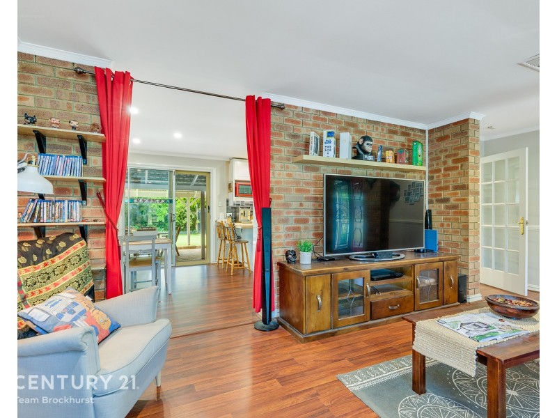 30 Salix Way, Forrestfield WA 6058