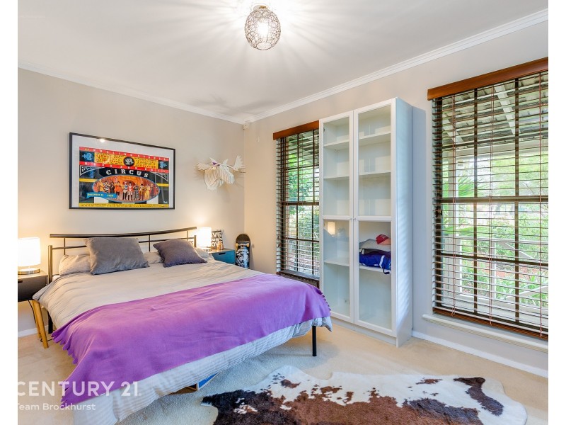 30 Salix Way, Forrestfield WA 6058