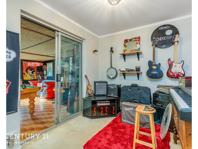 30 Salix Way, Forrestfield WA 6058
